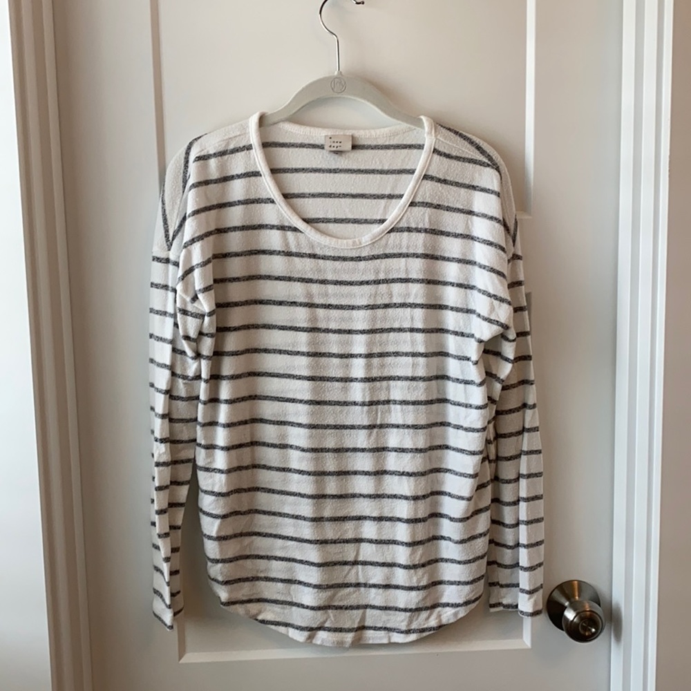 A new day XS grey and white striped long sleeved t